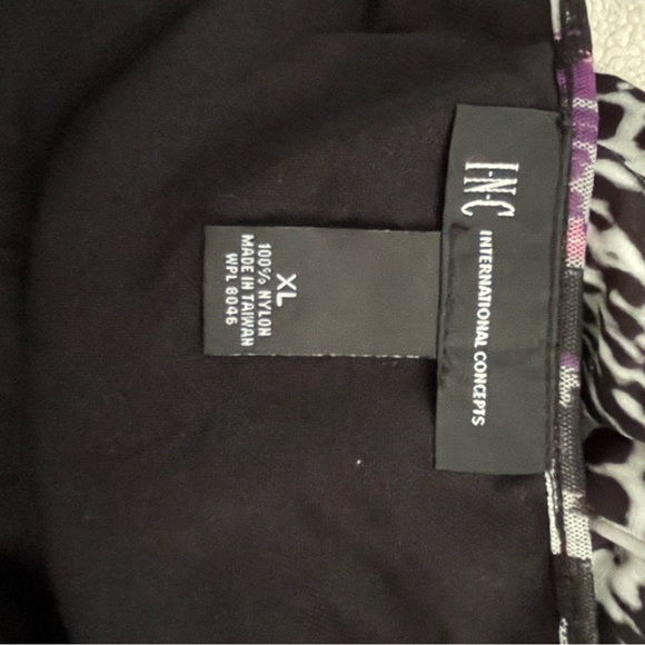 INC International Concepts Women's Cold Shoulder Ikat Blouse Size XL NWT - Picture 7 of 7